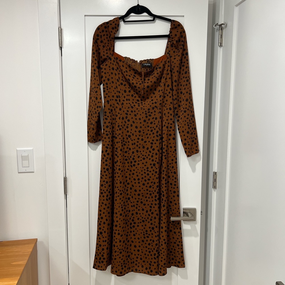 Brown dress